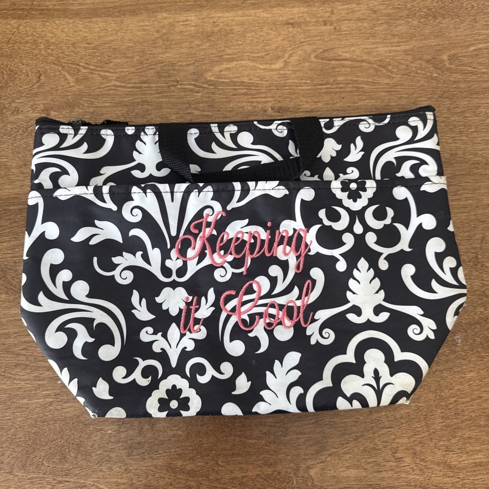 Thirty-One Thermal Tote Insulated Lunch Bag Black & White Pattern